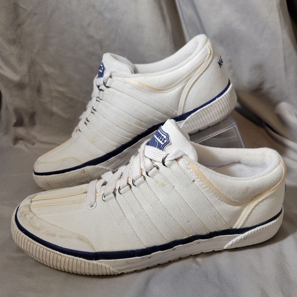 Vintage White K-Swiss Low Top Sneakers